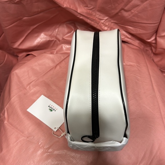 Brand new authentic w tags L a c o s t e toiletries bag white⚫️⚪️ - Picture 4 of 7